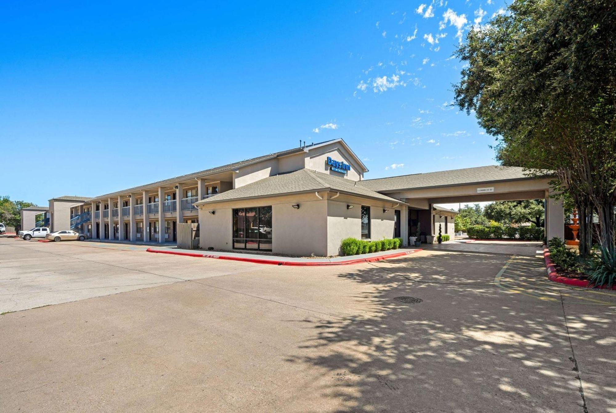 Days Inn By Wyndham Round Rock Exterior foto