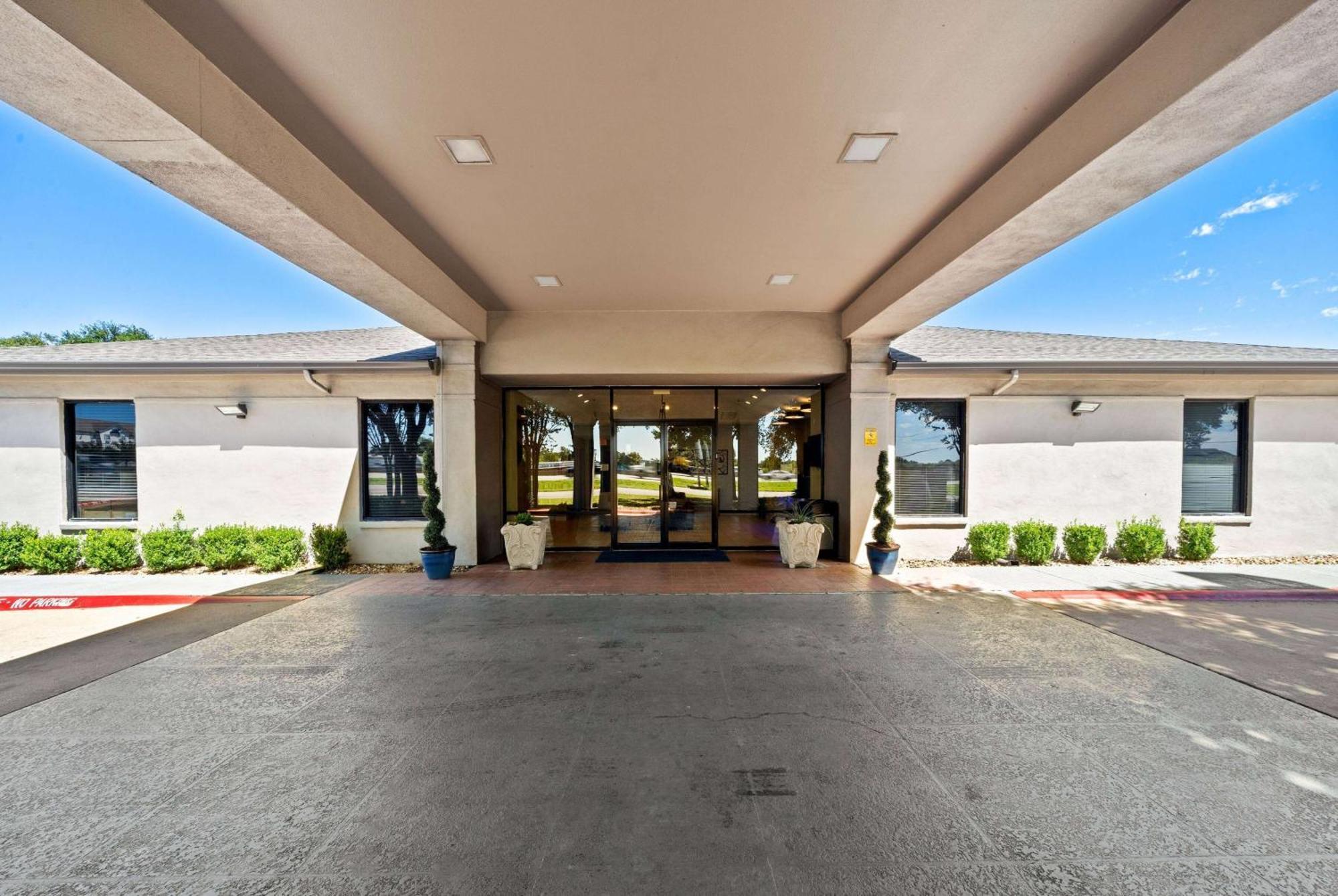 Days Inn By Wyndham Round Rock Exterior foto