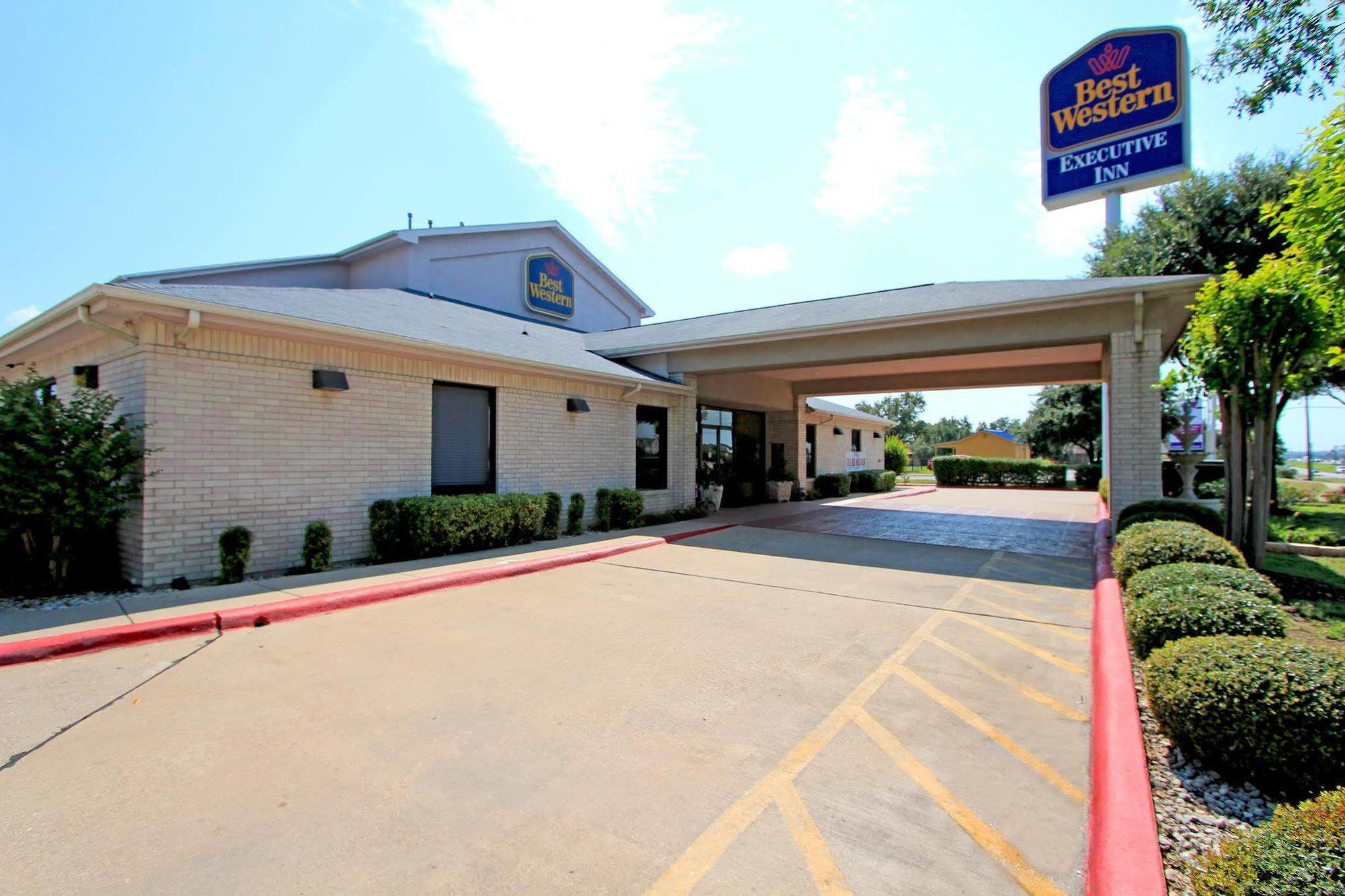 Days Inn By Wyndham Round Rock Exterior foto